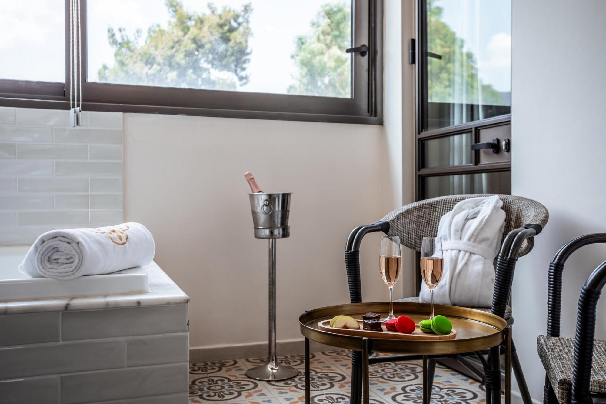 Edmond Luxury Hotel & Spa Roš Pina Exteriér fotografie